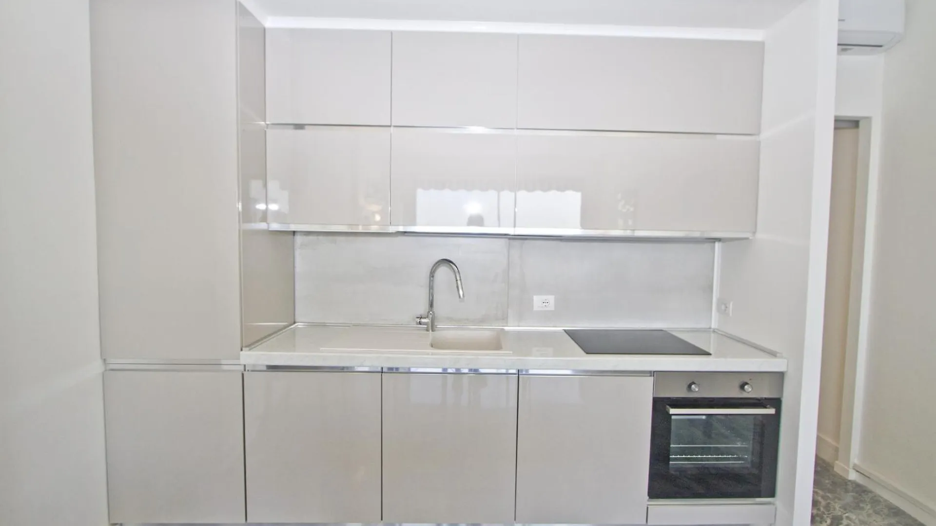 Luxury Sea Front Condo Milord Nice 0*,  France