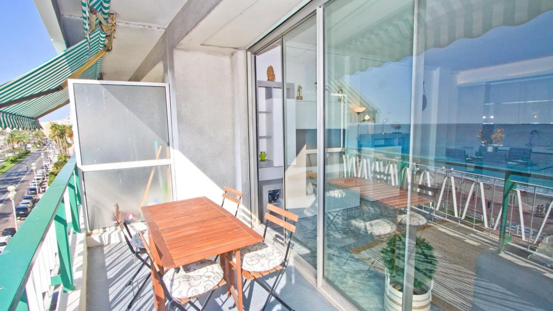 Apartmán Luxury Sea Front Condo Milord Nice